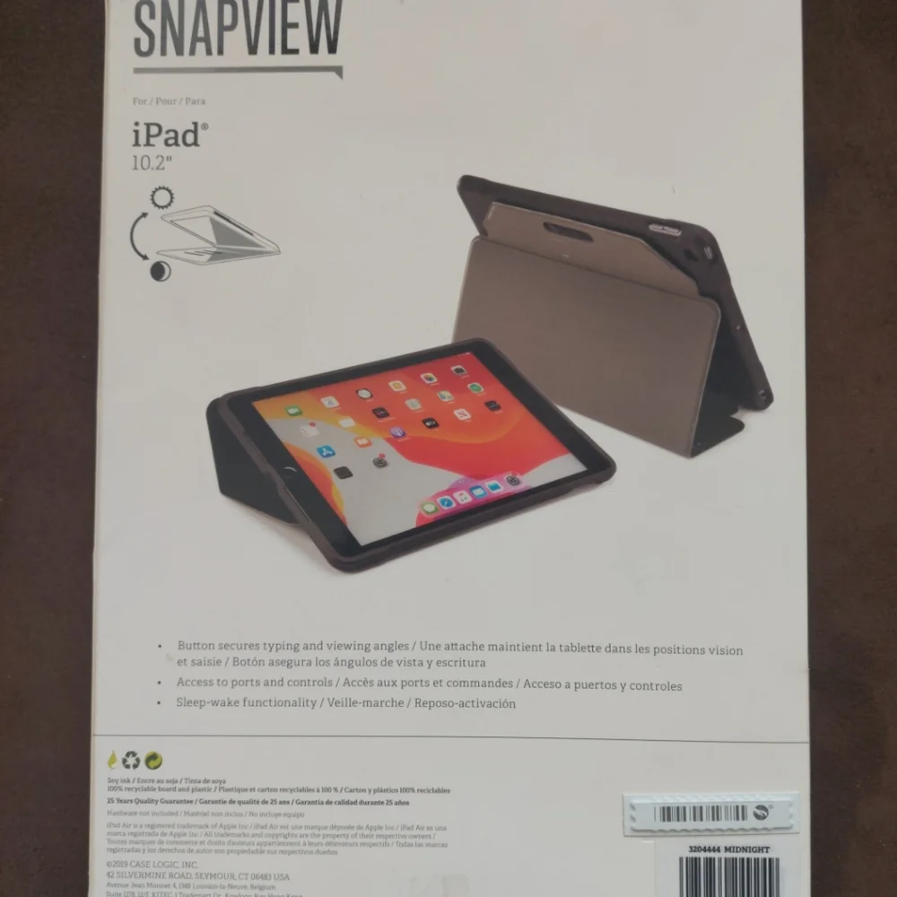 Case Logic Snapview Folio Case for 10.2 iPad